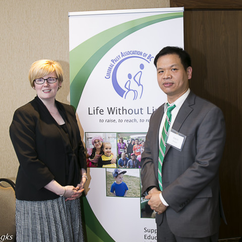 The Hon Carla Qualtrough, Minister of Sport and Persons with Disabilities, (left) and Andy Yu, CPABC President (right).